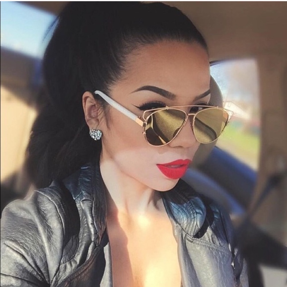 Fashion Forward Silhouette Sunglasses